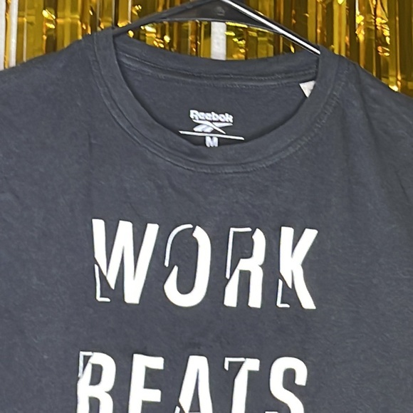 A21). Reebok Work Beats Talent theme Black & White Cap Short Sleeves Tops Tees… - Picture 3 of 5